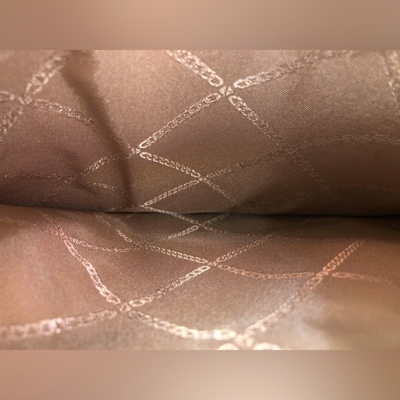 💥Moving to @the_bag_guy💥Michael Kors - Gemma Large Colorblock Tote - Picture 13 of 16